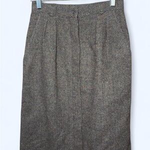 Neutral Herringbone Pencil Skirt in Tweedy Brown